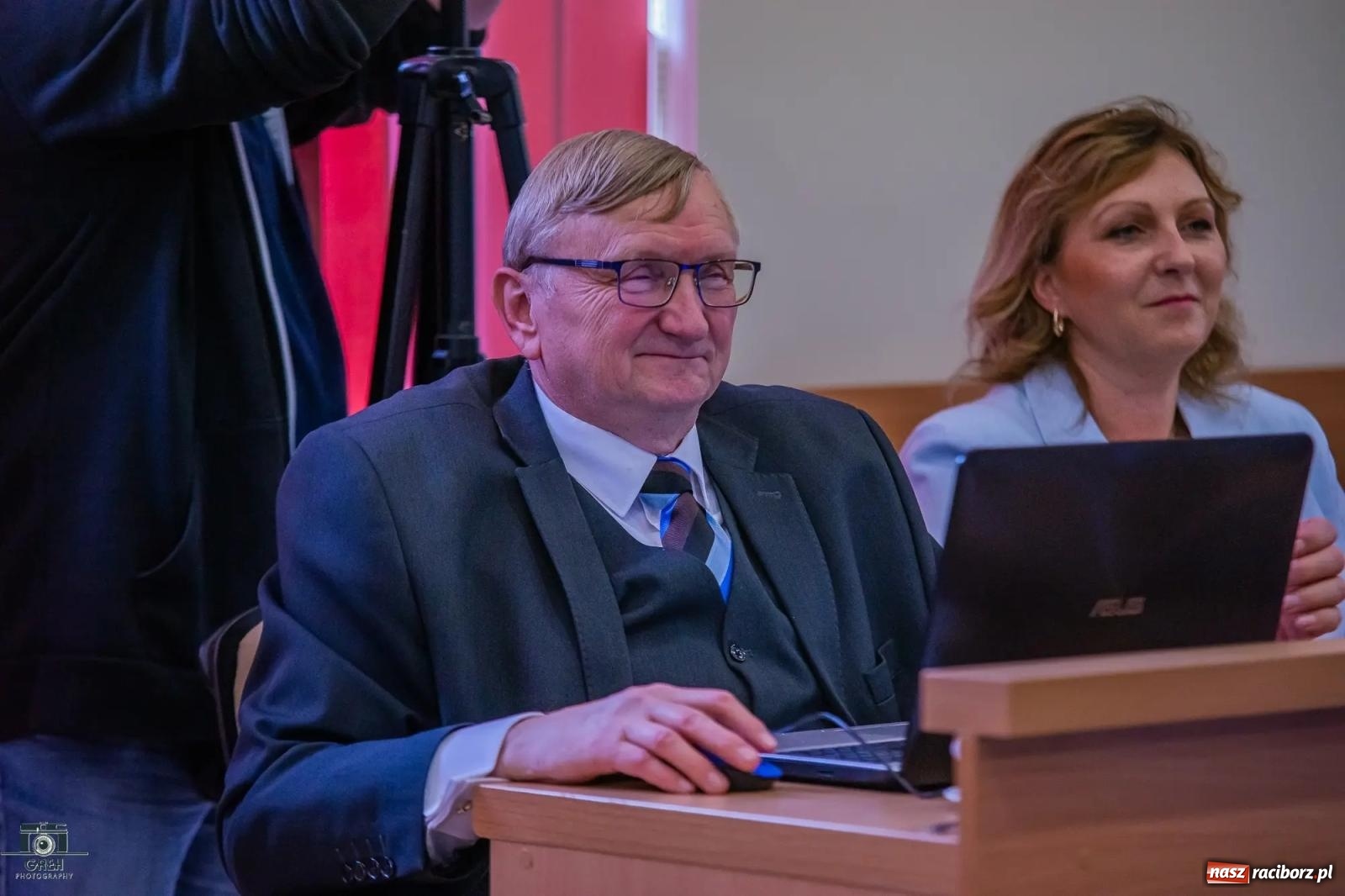 Zdjęcie w galerii na portalu naszraciborz.pl: Justyna Święty-Ersetic złożyła ślubowanie, Mirosław Lenk szefem rady. Rządząca większość podzieliła komisje wiadomości z regionu