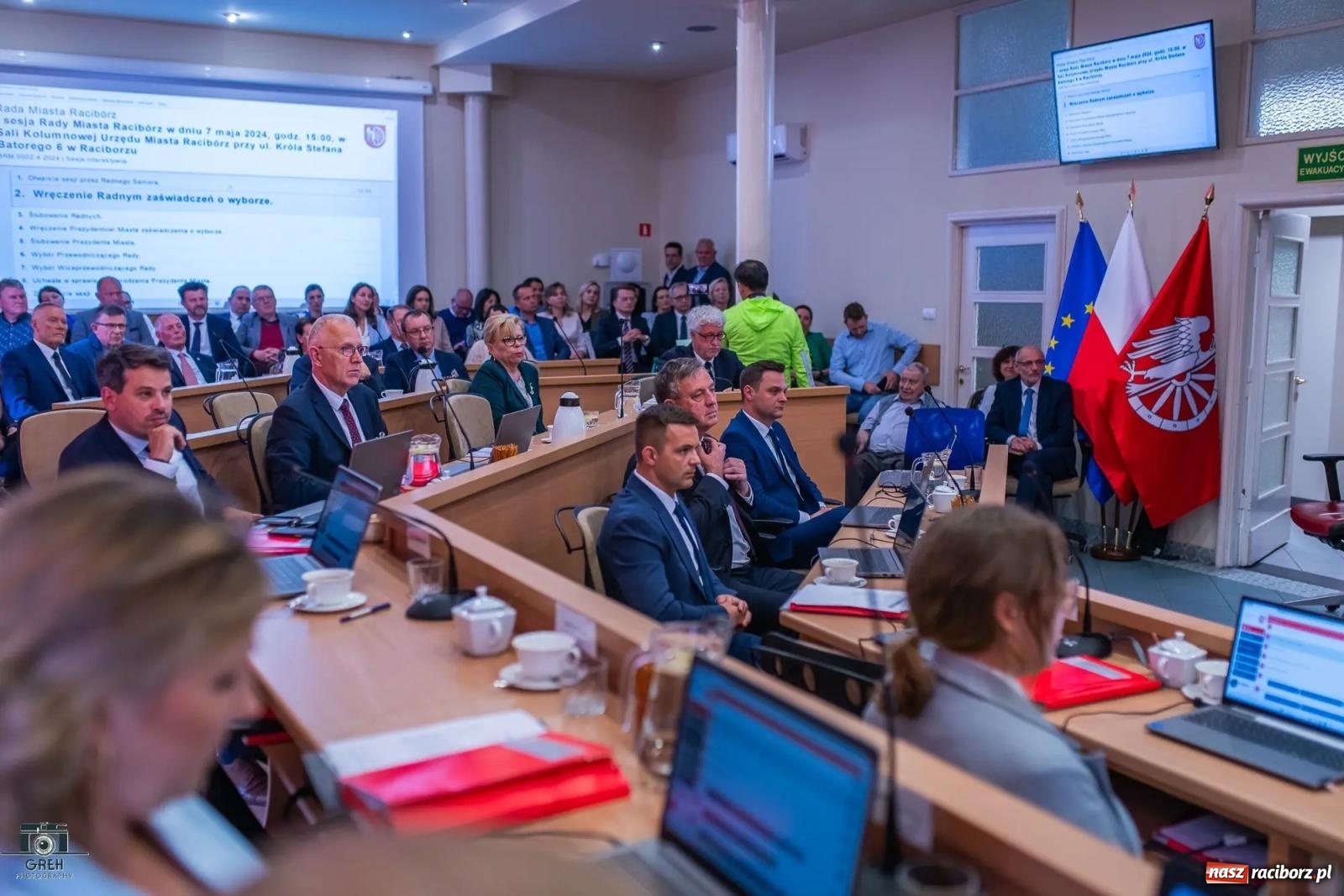 Zdjęcie w galerii na portalu naszraciborz.pl: Justyna Święty-Ersetic złożyła ślubowanie, Mirosław Lenk szefem rady. Rządząca większość podzieliła komisje wiadomości z regionu