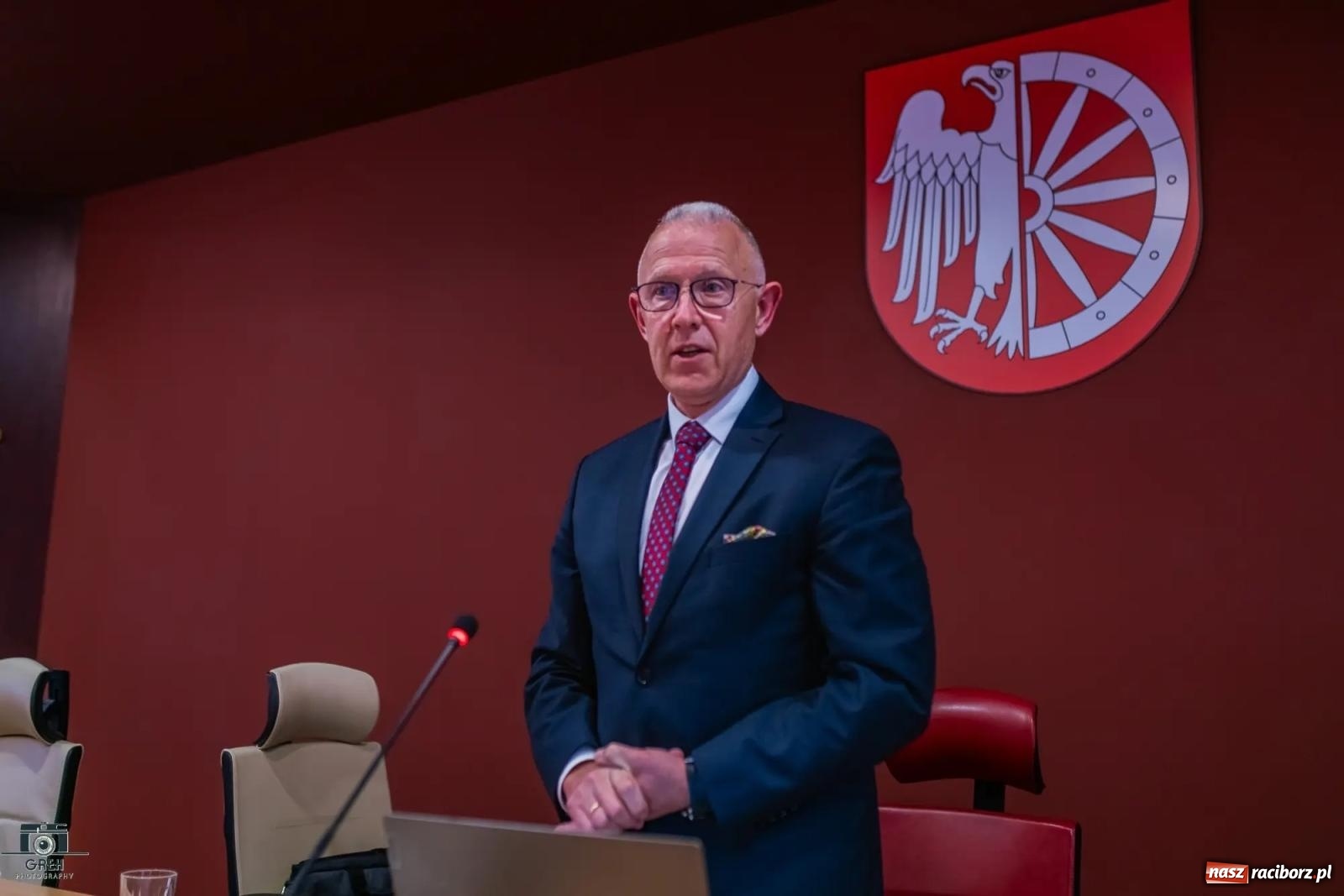 Zdjęcie w galerii na portalu naszraciborz.pl: Justyna Święty-Ersetic złożyła ślubowanie, Mirosław Lenk szefem rady. Rządząca większość podzieliła komisje wiadomości z regionu