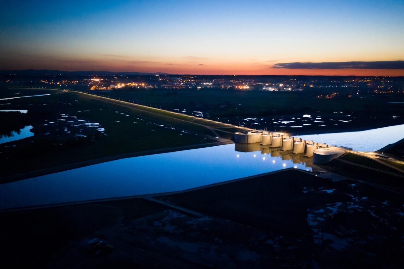 Zdjęcie w galerii na portalu naszraciborz.pl: Dni Otwarte Funduszy Europejskich. Stop powodzi - Zbiornik Racibórz Dolny bez tajemnic wiadomości z regionu