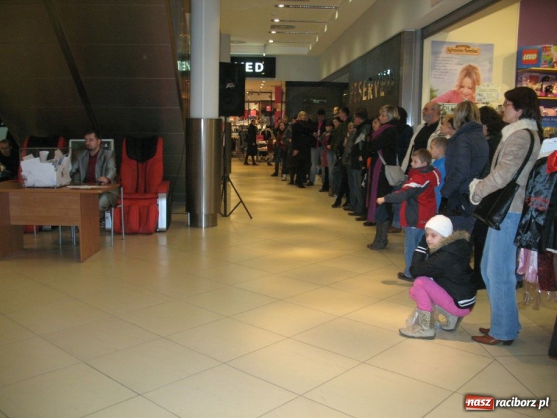 Zdjęcie w galerii na portalu naszraciborz.pl: Pierwsze nagrody w Młyńskiej rozdane wiadomości z regionu