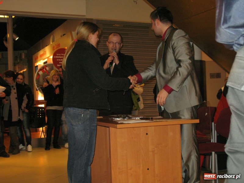 Zdjęcie w galerii na portalu naszraciborz.pl: Pierwsze nagrody w Młyńskiej rozdane wiadomości z regionu