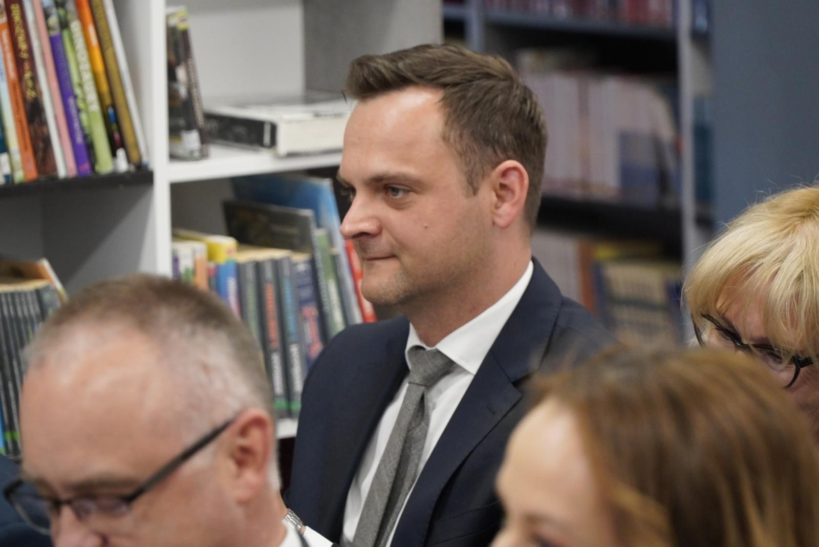 Zdjęcie w galerii na portalu naszraciborz.pl: Raciborscy bibliotekarze świętowali wiadomości z regionu