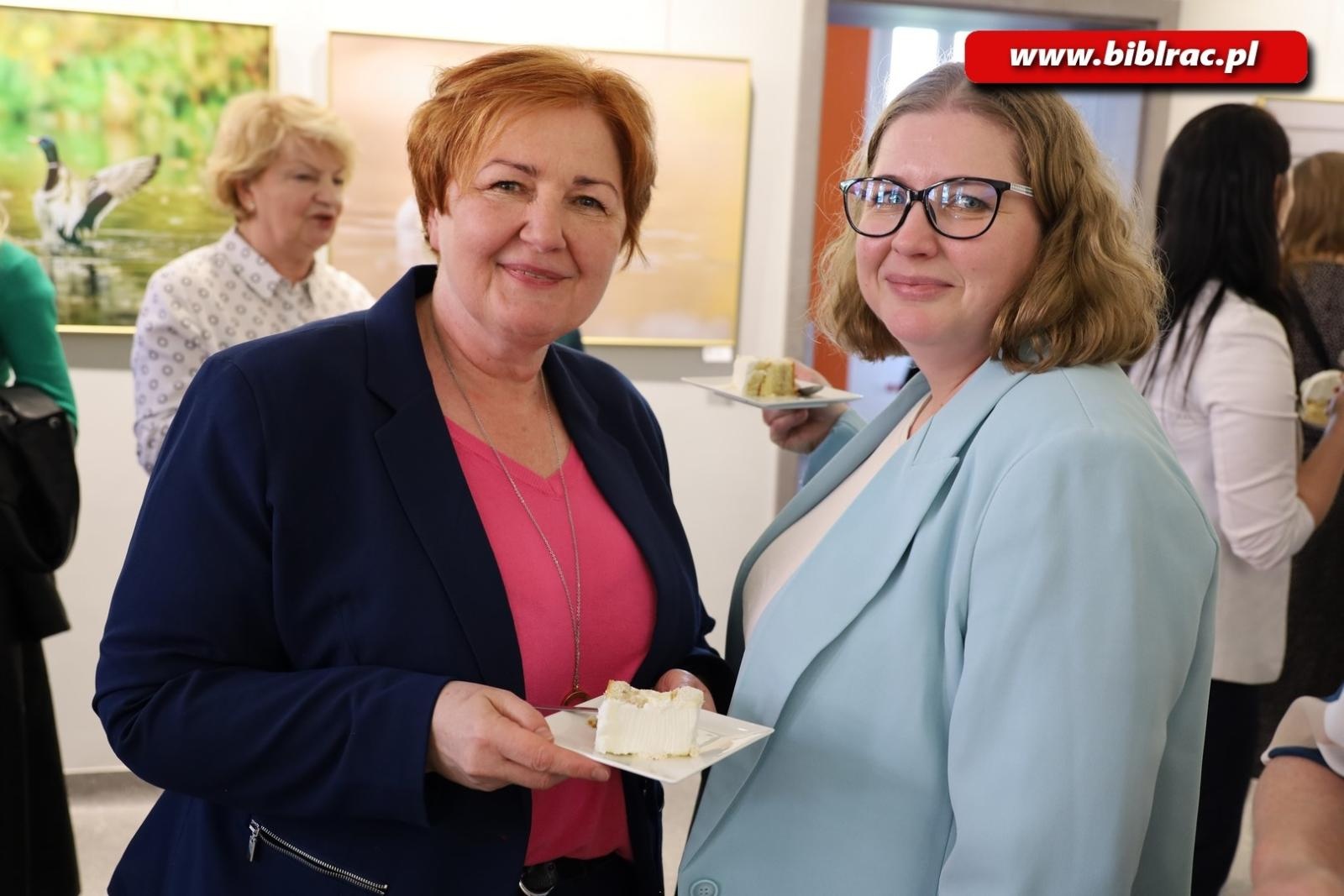 Zdjęcie w galerii na portalu naszraciborz.pl: Raciborscy bibliotekarze świętowali wiadomości z regionu