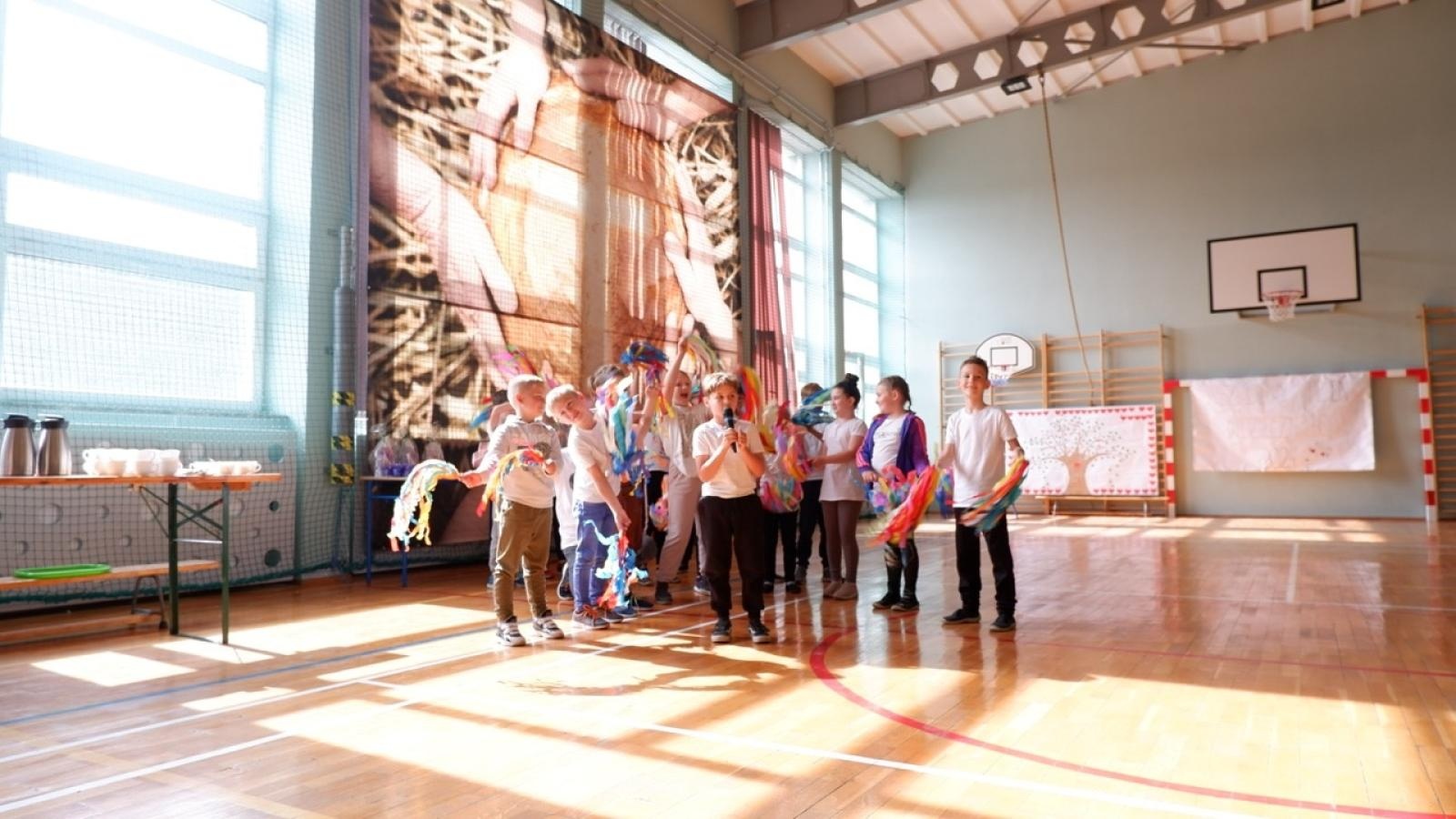 Zdjęcie w galerii na portalu naszraciborz.pl: Szkolny Dzień Wdzięczności w Bieńkowicach wiadomości z regionu