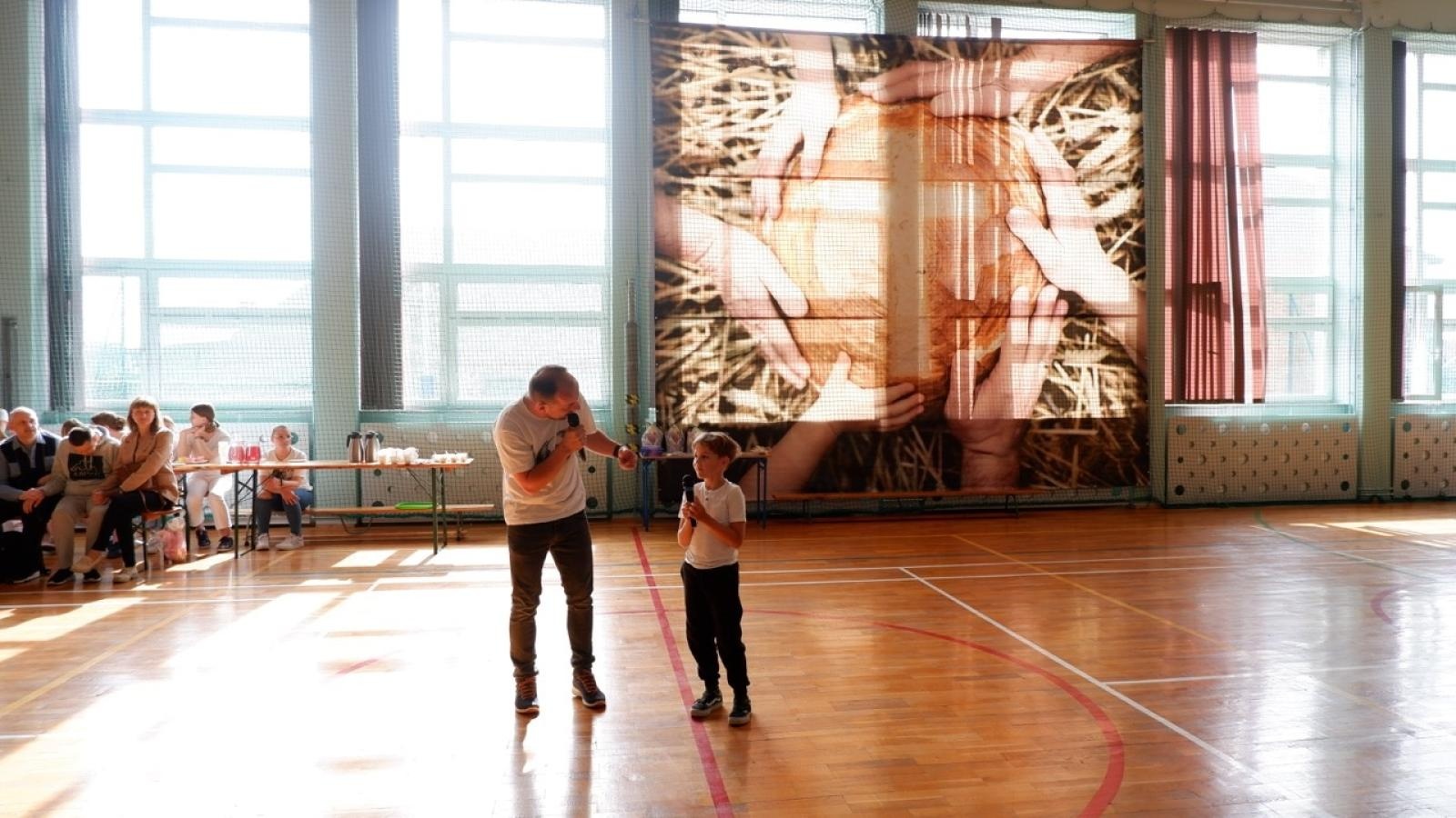 Zdjęcie w galerii na portalu naszraciborz.pl: Szkolny Dzień Wdzięczności w Bieńkowicach wiadomości z regionu