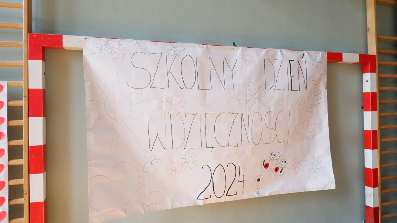 Zdjęcie w galerii na portalu naszraciborz.pl: Szkolny Dzień Wdzięczności w Bieńkowicach wiadomości z regionu