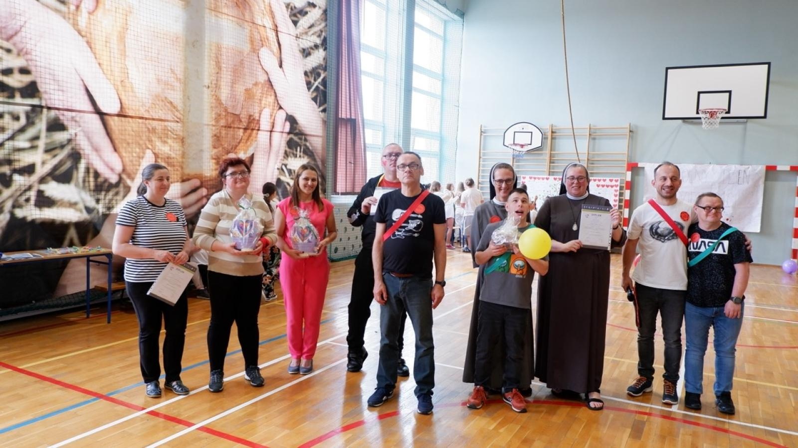 Zdjęcie w galerii na portalu naszraciborz.pl: Szkolny Dzień Wdzięczności w Bieńkowicach wiadomości z regionu