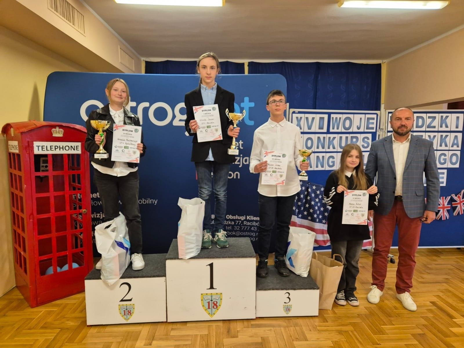 Zdjęcie w galerii na portalu naszraciborz.pl: XVI Wojewódzki Konkurs Języka Angielskiego The Globe wiadomości z regionu