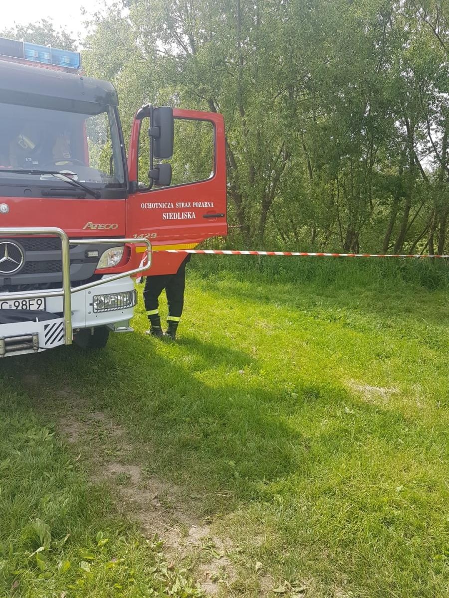 Zdjęcie w galerii na portalu naszraciborz.pl: W okolicach promu z Odry wyłowiono ciało mężczyzny. Tragiczny finał poszukiwań 18-latka [FOTO] wiadomości z regionu