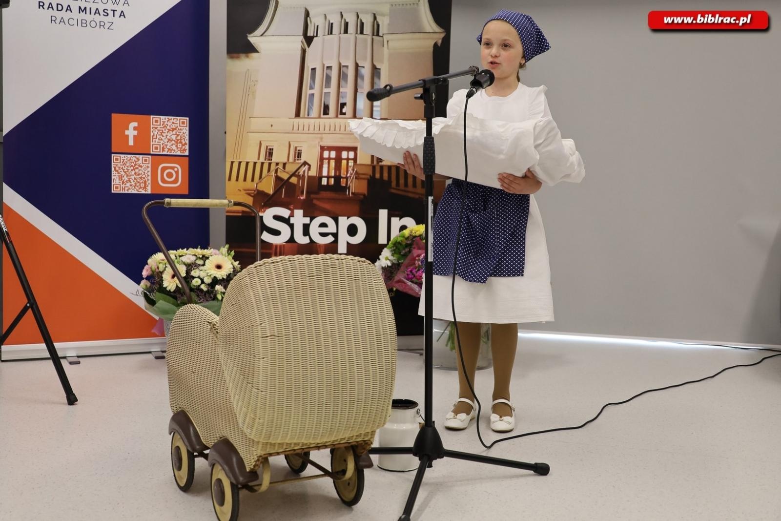 Zdjęcie w galerii na portalu naszraciborz.pl: Konkurs Gwary Śląskiej w raciborskiej bibliotece wiadomości z regionu