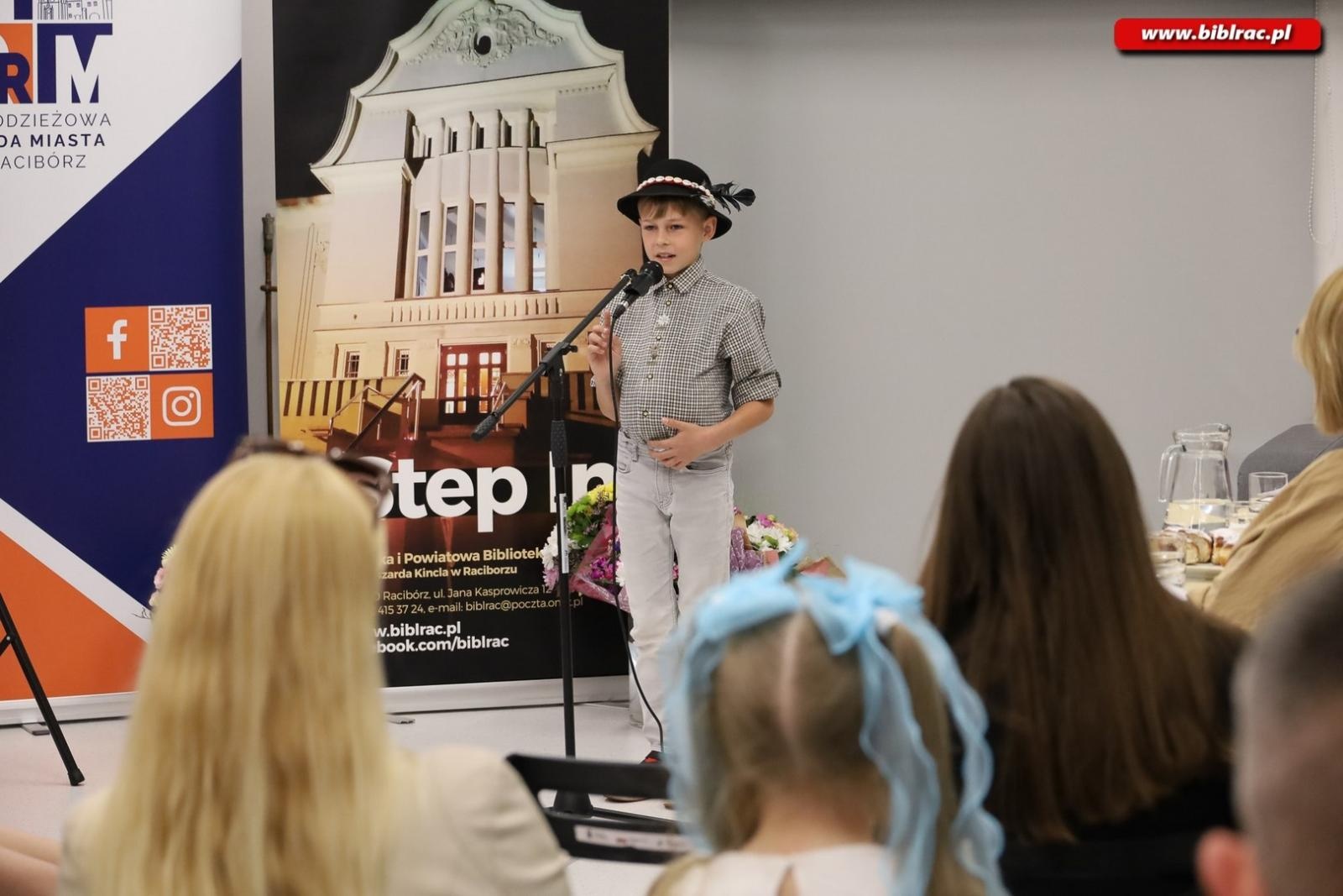 Zdjęcie w galerii na portalu naszraciborz.pl: Konkurs Gwary Śląskiej w raciborskiej bibliotece wiadomości z regionu