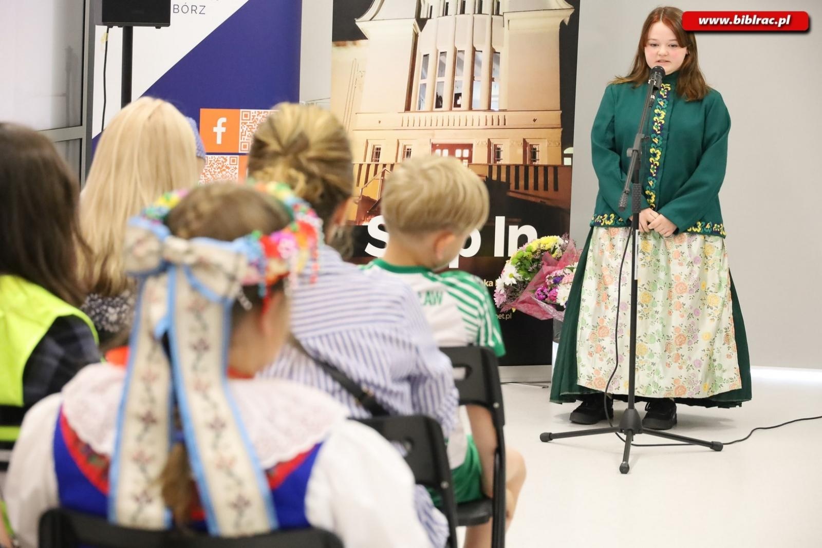 Zdjęcie w galerii na portalu naszraciborz.pl: Konkurs Gwary Śląskiej w raciborskiej bibliotece wiadomości z regionu