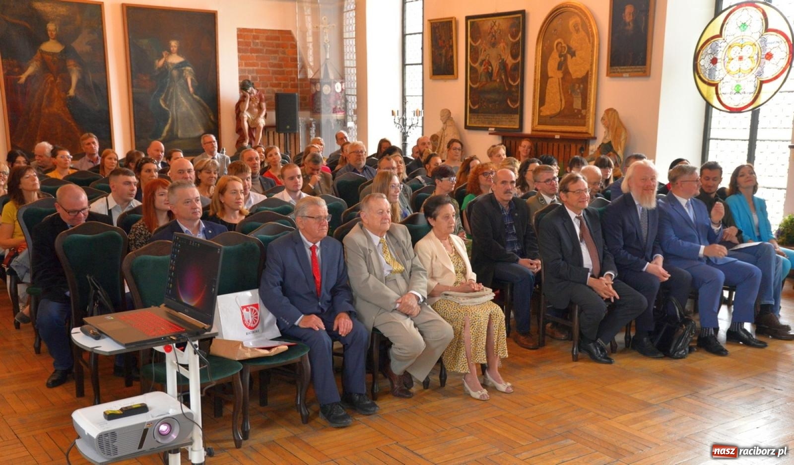 Zdjęcie w galerii na portalu naszraciborz.pl: Dwie dekady z raciborskim Arboretum. Urodziny świętowano w Muzeum [FOTO i WIDEO] wiadomości z regionu