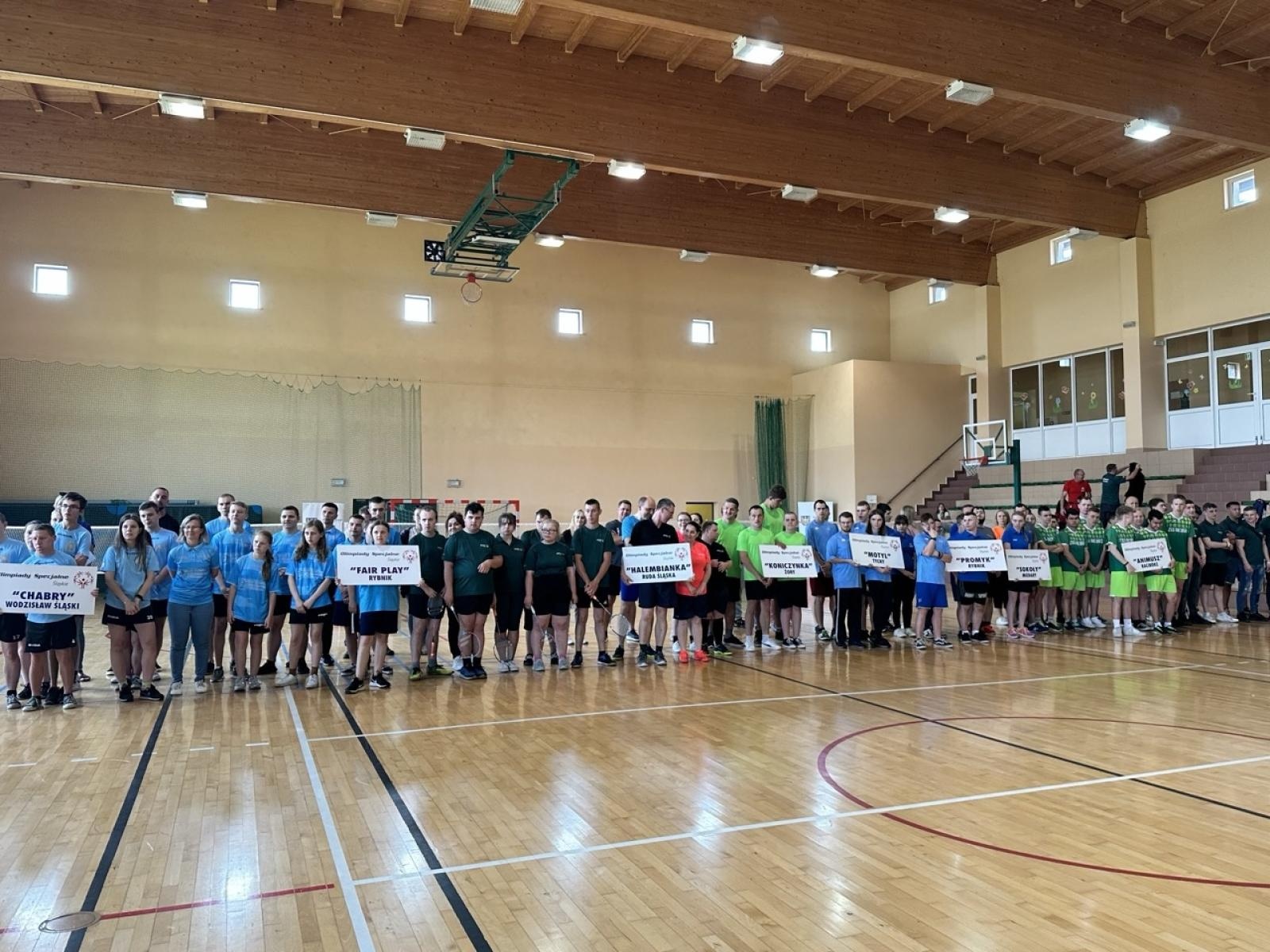 Zdjęcie w galerii na portalu naszraciborz.pl: Animusz gospodarzem Śląskiego Turnieju Badmintona OS wiadomości z regionu