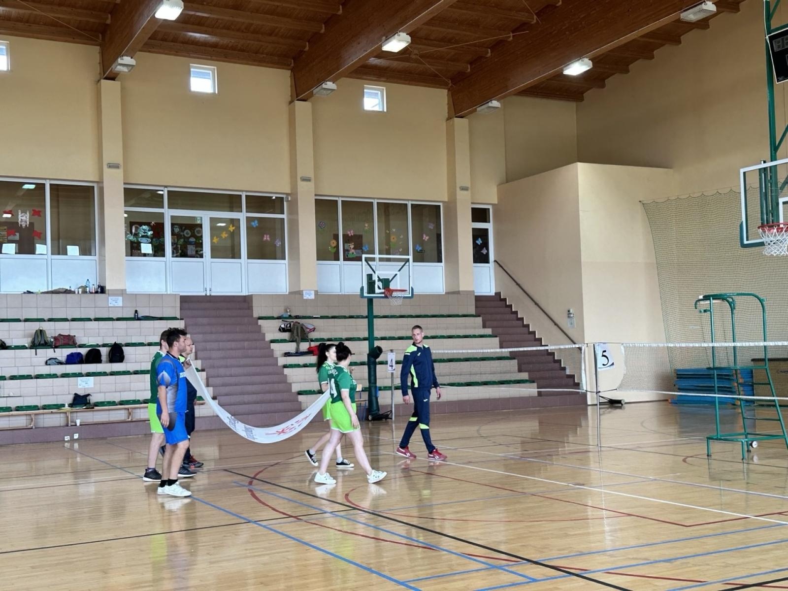 Zdjęcie w galerii na portalu naszraciborz.pl: Animusz gospodarzem Śląskiego Turnieju Badmintona OS wiadomości z regionu