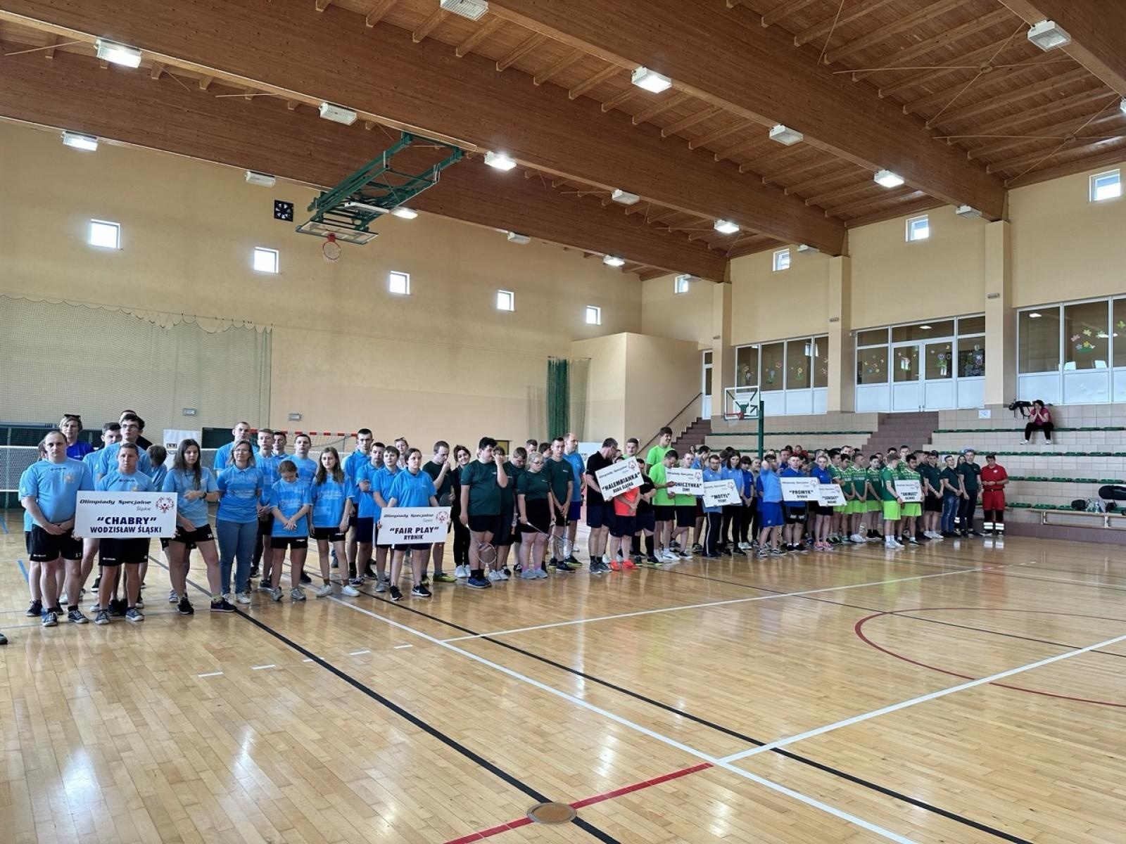 Zdjęcie w galerii na portalu naszraciborz.pl: Animusz gospodarzem Śląskiego Turnieju Badmintona OS wiadomości z regionu