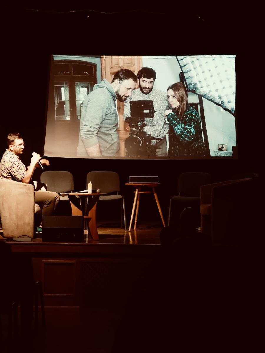 Zdjęcie w galerii na portalu naszraciborz.pl: Miejski Podwieczorek. W MDK-u opowiedziano o powstaniu muralu wiadomości z regionu