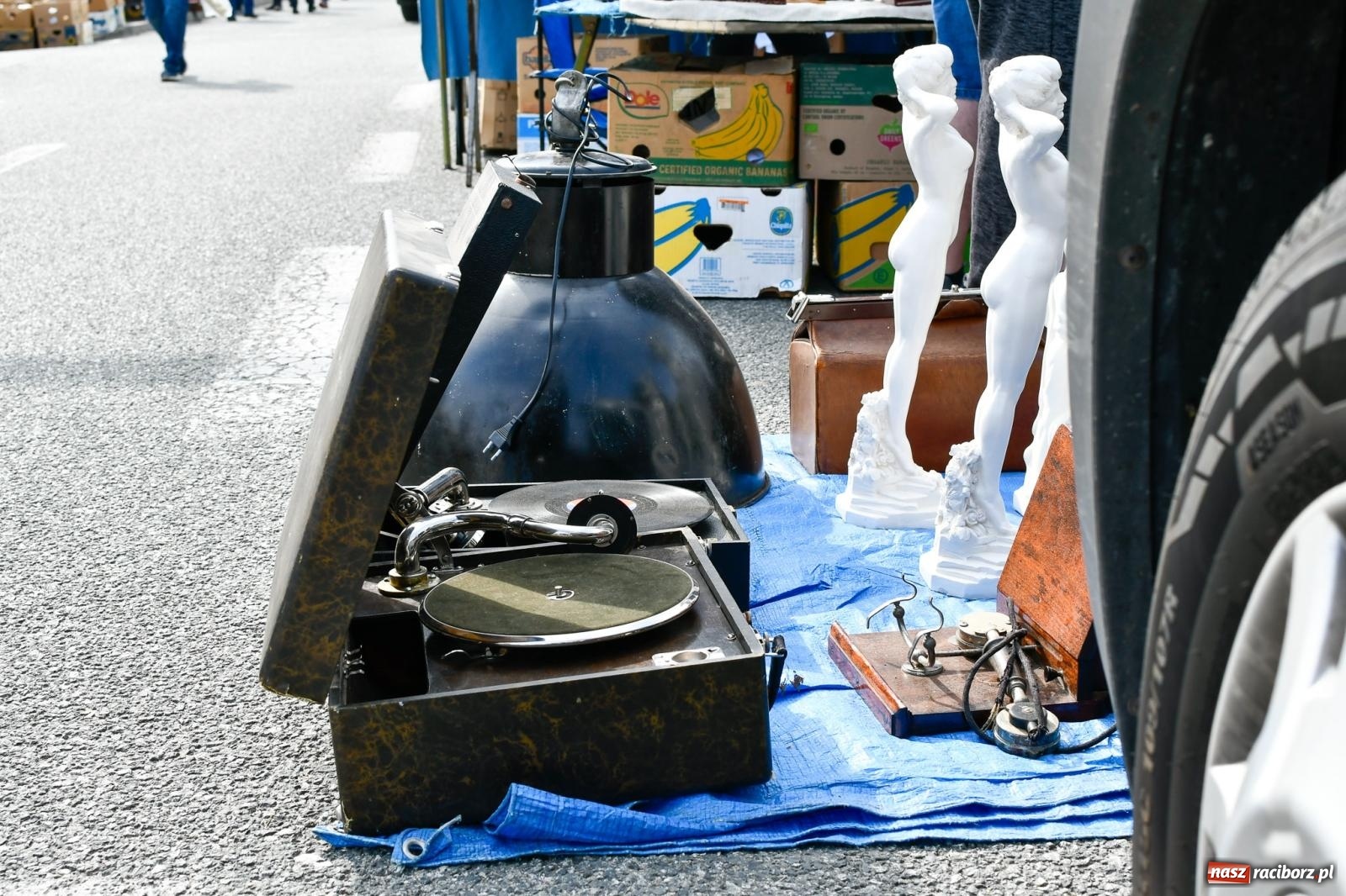Zdjęcie w galerii na portalu naszraciborz.pl: Tłumy na jarmarku w Chałupkach [FOTO i WIDEO] wiadomości z regionu