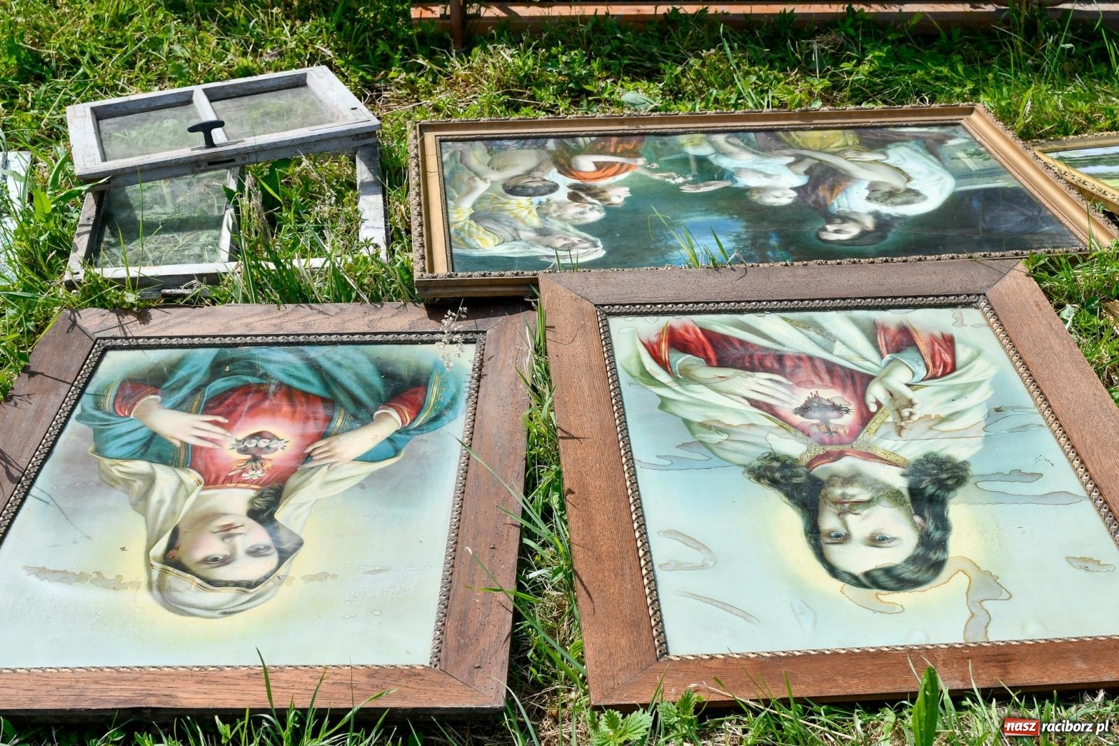 Zdjęcie w galerii na portalu naszraciborz.pl: Tłumy na jarmarku w Chałupkach [FOTO i WIDEO] wiadomości z regionu