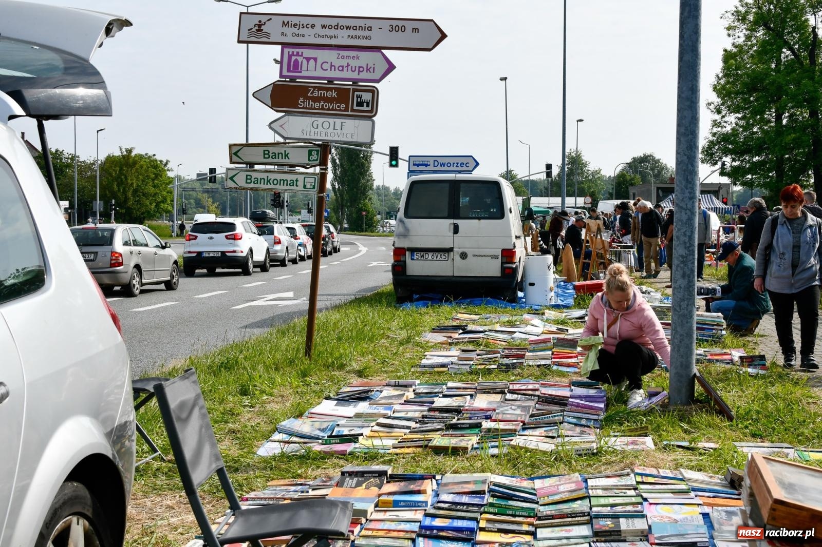 Zdjęcie w galerii na portalu naszraciborz.pl: Tłumy na jarmarku w Chałupkach [FOTO i WIDEO] wiadomości z regionu