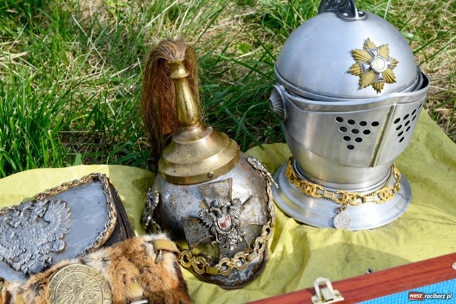 Zdjęcie w galerii na portalu naszraciborz.pl: Tłumy na jarmarku w Chałupkach [FOTO i WIDEO] wiadomości z regionu