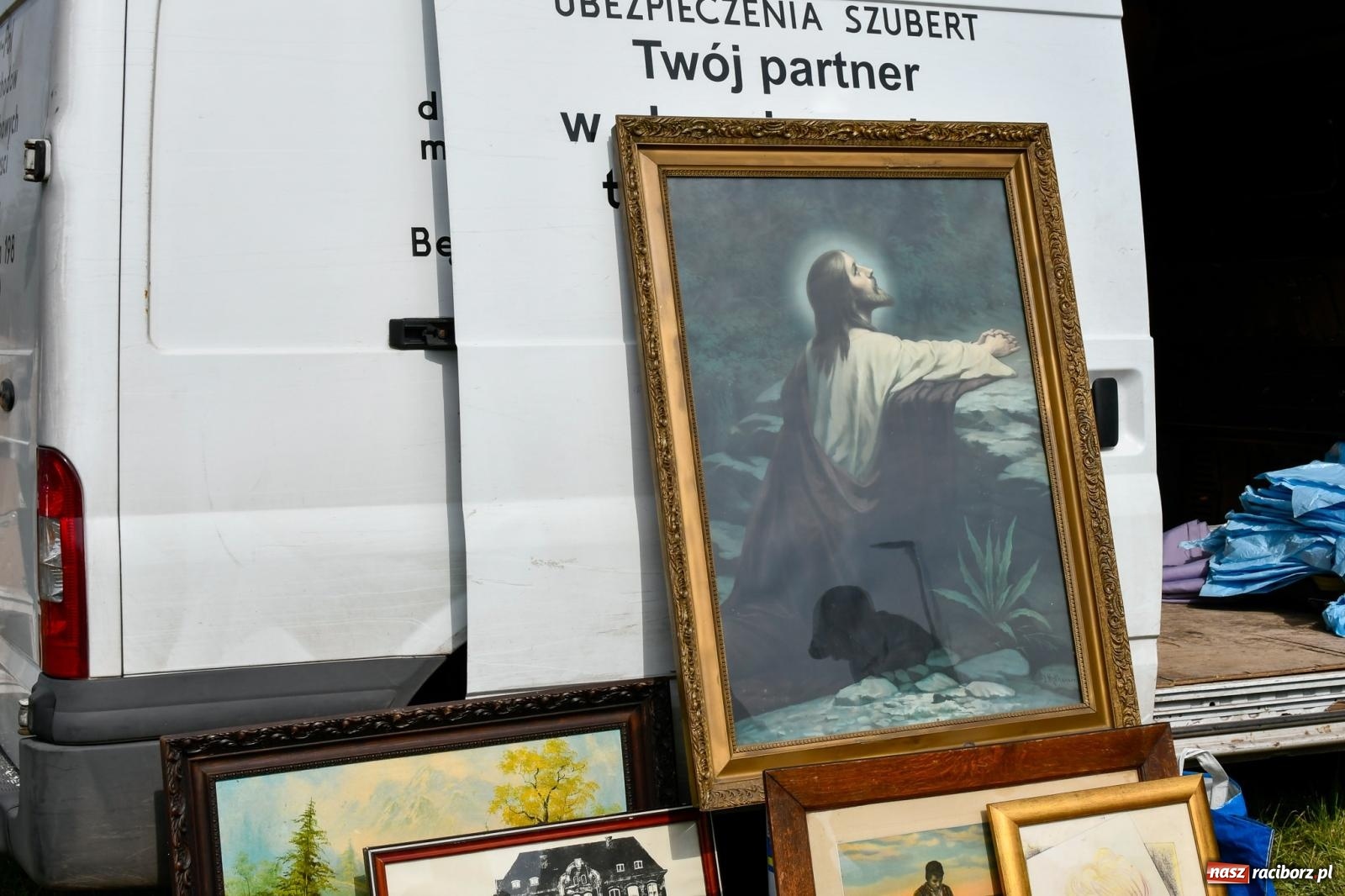 Zdjęcie w galerii na portalu naszraciborz.pl: Tłumy na jarmarku w Chałupkach [FOTO i WIDEO] wiadomości z regionu