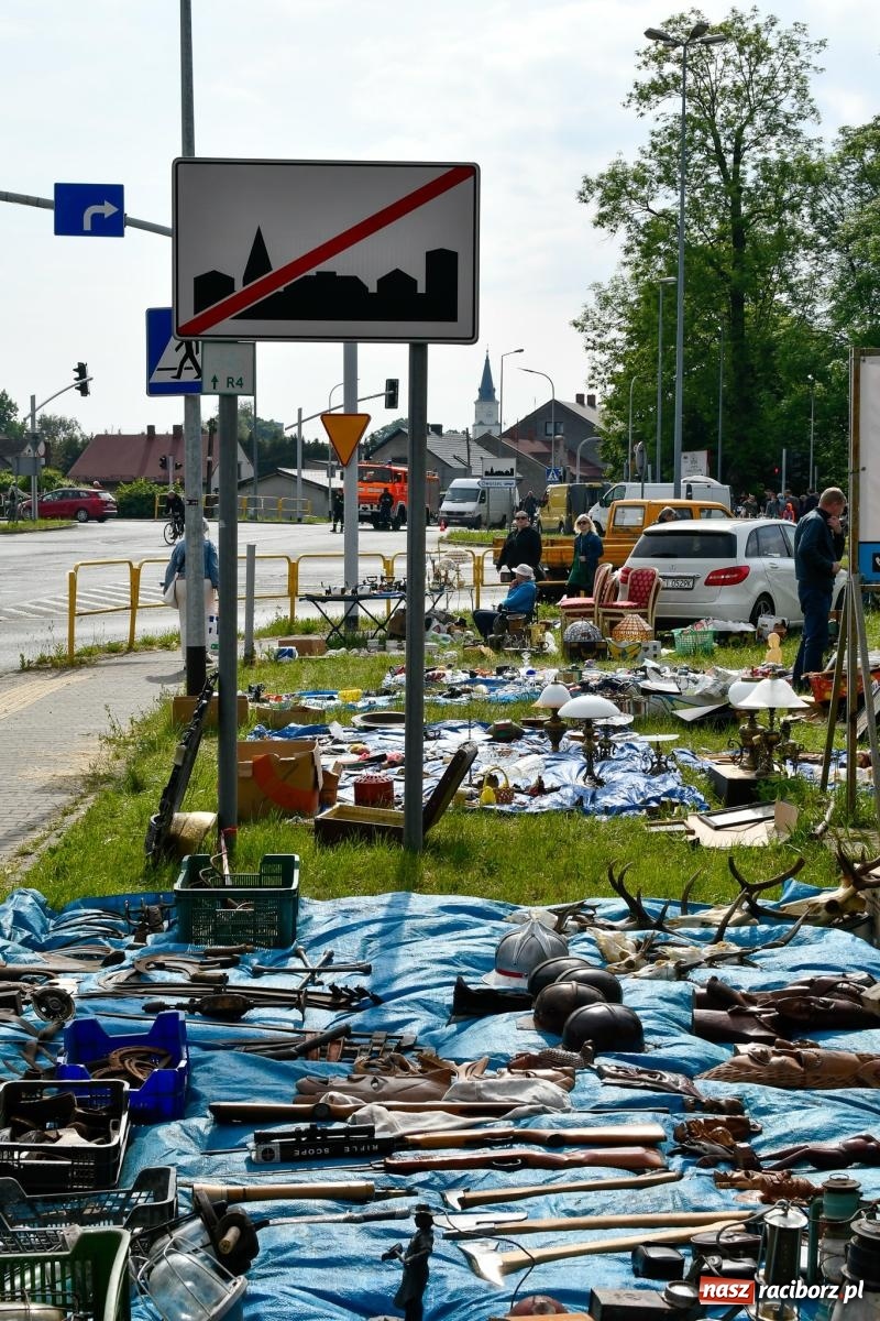 Zdjęcie w galerii na portalu naszraciborz.pl: Tłumy na jarmarku w Chałupkach [FOTO i WIDEO] wiadomości z regionu