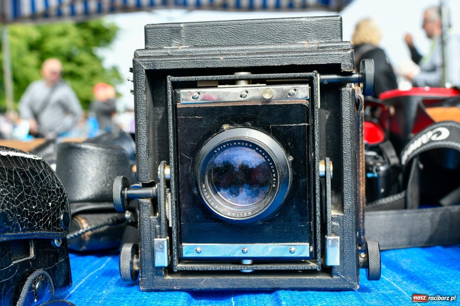 Zdjęcie w galerii na portalu naszraciborz.pl: Tłumy na jarmarku w Chałupkach [FOTO i WIDEO] wiadomości z regionu