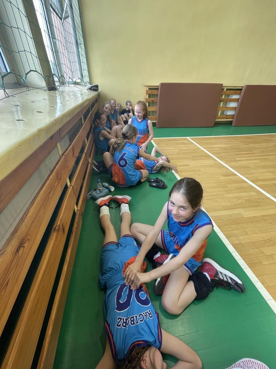 Zdjęcie w galerii na portalu naszraciborz.pl: Koszykarki Minibasketball Racibórz udanie rozpoczęły rundę finałową wiadomości z regionu