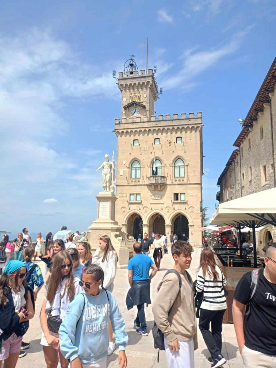 Zdjęcie w galerii na portalu naszraciborz.pl: Włoska przygoda szczęśliwej raciborskiej trzynastki wiadomości z regionu