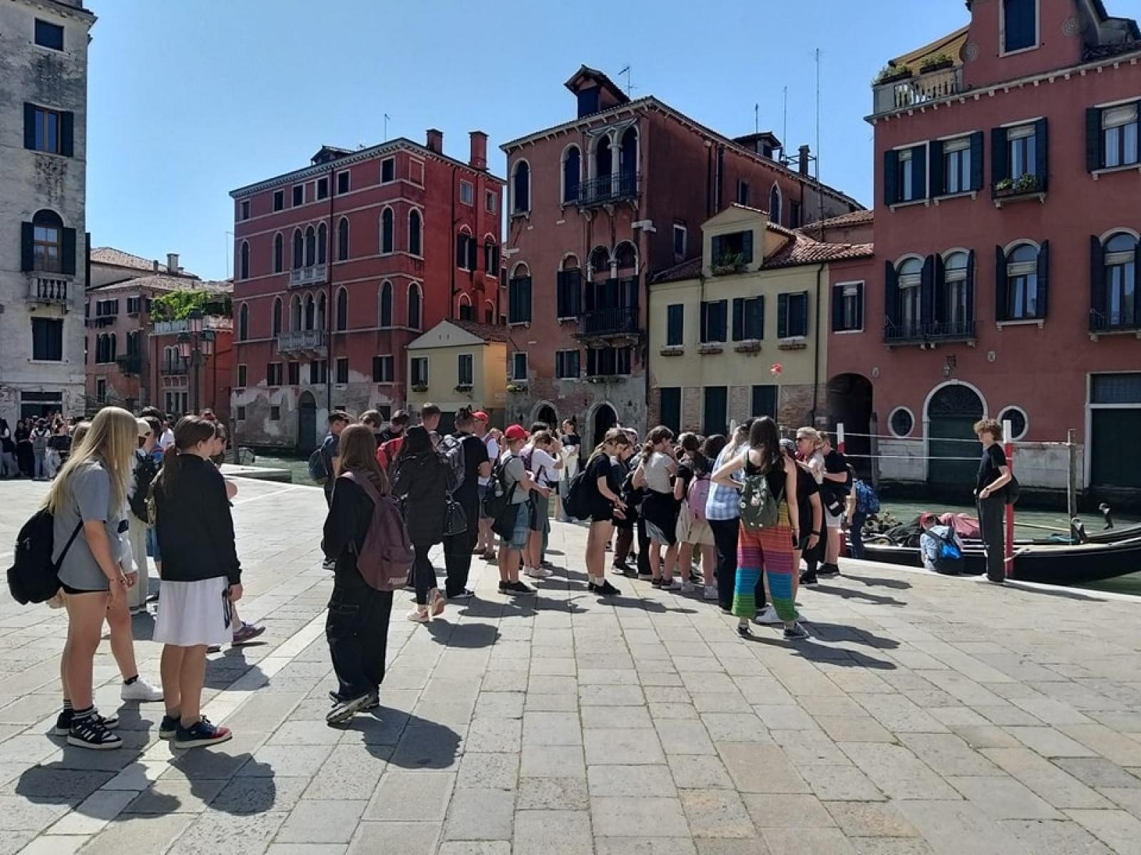 Zdjęcie w galerii na portalu naszraciborz.pl: Włoska przygoda szczęśliwej raciborskiej trzynastki wiadomości z regionu