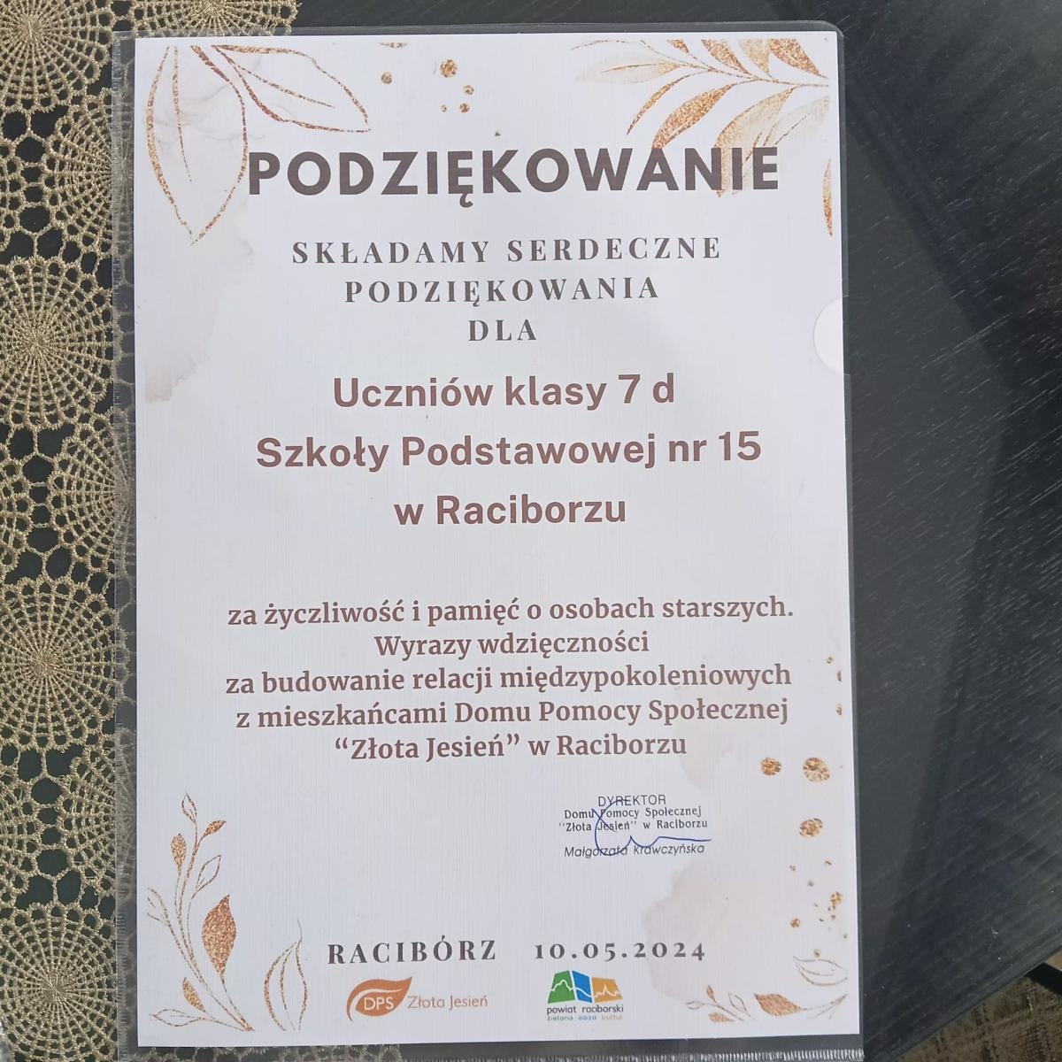 Zdjęcie w galerii na portalu naszraciborz.pl: Uczniowie Piętnastki na Warsztatach Sadzenia Kwiatów w Złotej Jesieni wiadomości z regionu