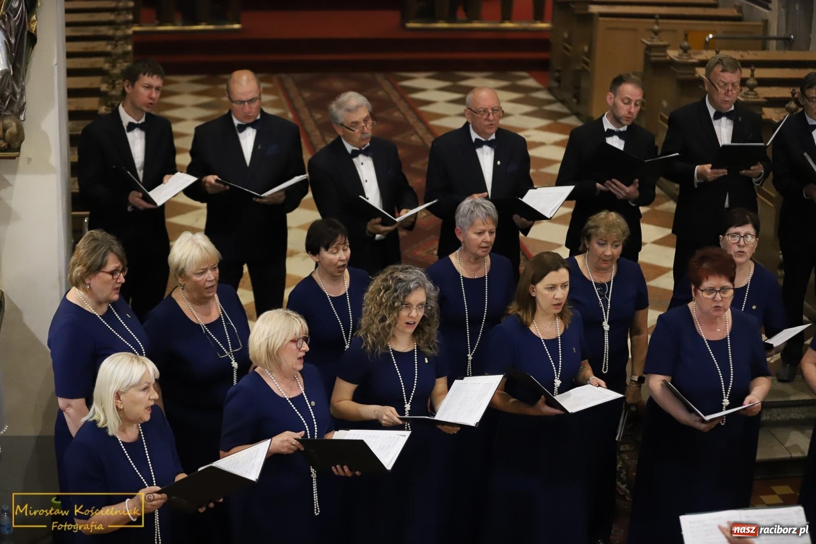 Zdjęcie w galerii na portalu naszraciborz.pl: Zebrzydowickie Echo z koncertem w kościele farnym wiadomości z regionu