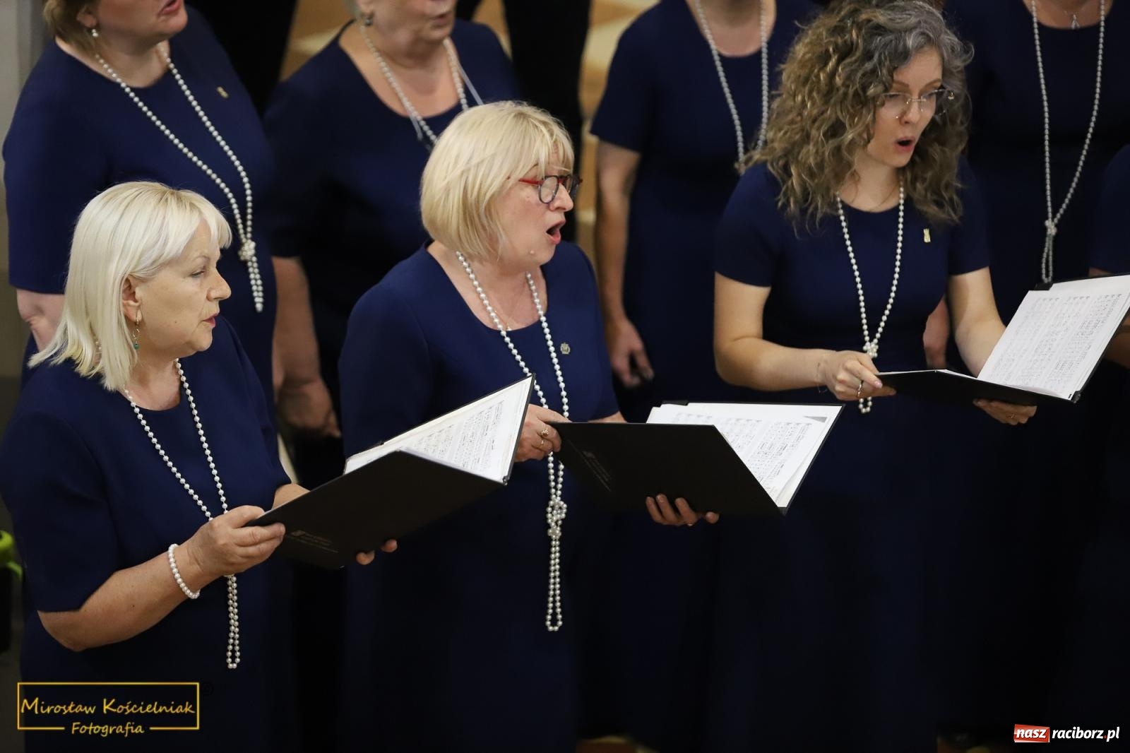 Zdjęcie w galerii na portalu naszraciborz.pl: Zebrzydowickie Echo z koncertem w kościele farnym wiadomości z regionu