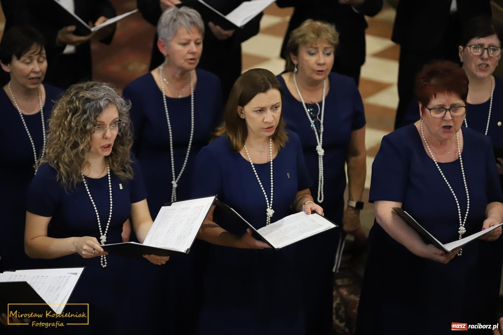 Zdjęcie w galerii na portalu naszraciborz.pl: Zebrzydowickie Echo z koncertem w kościele farnym wiadomości z regionu