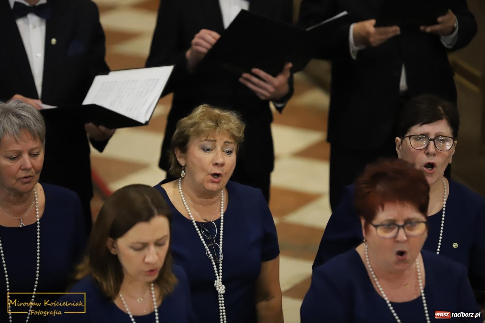 Zdjęcie w galerii na portalu naszraciborz.pl: Zebrzydowickie Echo z koncertem w kościele farnym wiadomości z regionu