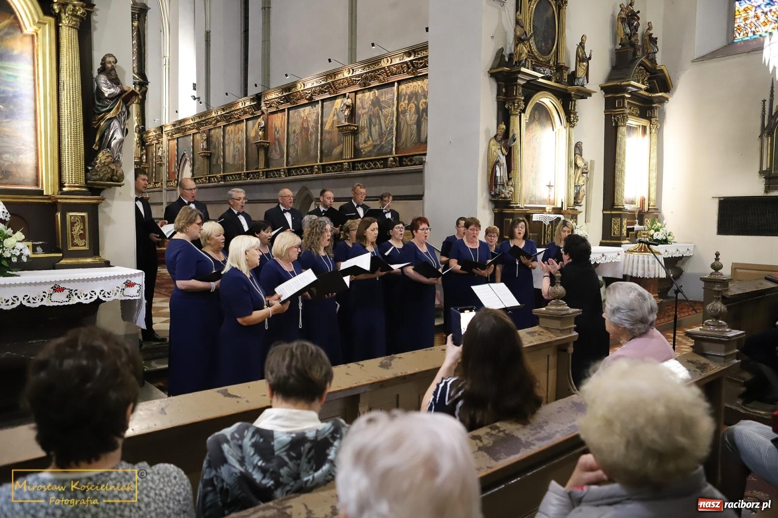 Zdjęcie w galerii na portalu naszraciborz.pl: Zebrzydowickie Echo z koncertem w kościele farnym wiadomości z regionu