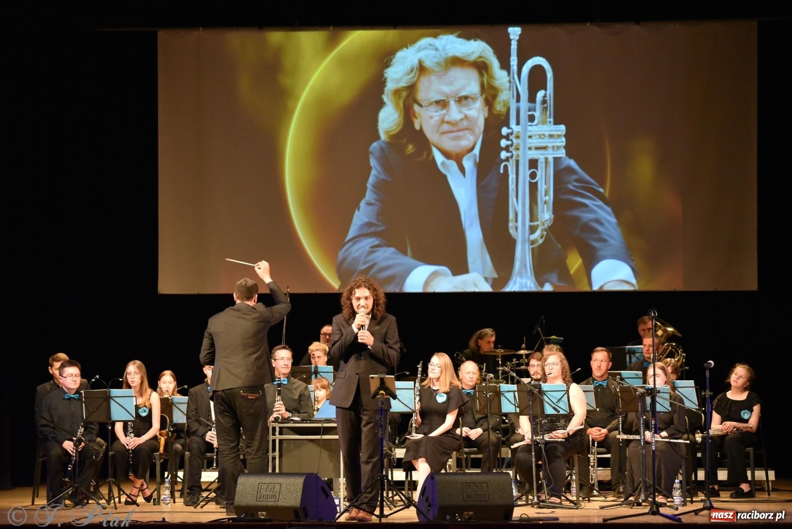 Zdjęcie w galerii na portalu naszraciborz.pl: Tribute to Zbigniew Wodecki na scenie RCK [FOTO i WIDEO] wiadomości z regionu