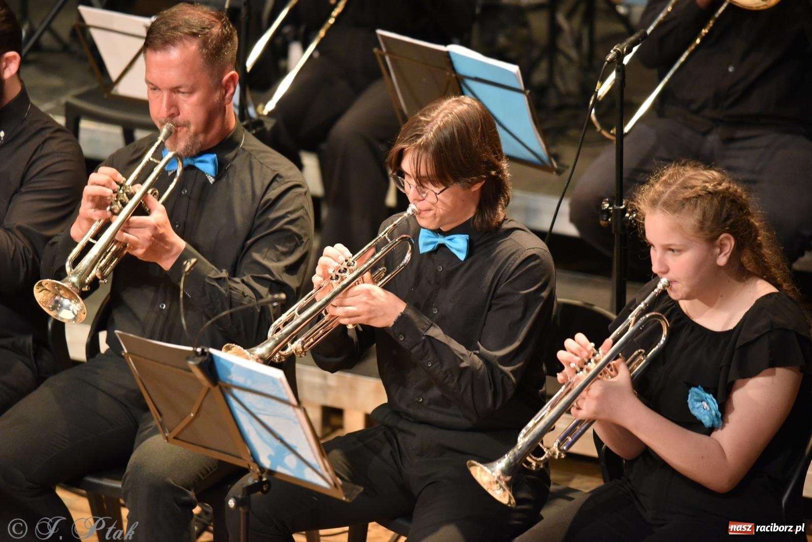 Zdjęcie w galerii na portalu naszraciborz.pl: Tribute to Zbigniew Wodecki na scenie RCK [FOTO i WIDEO] wiadomości z regionu