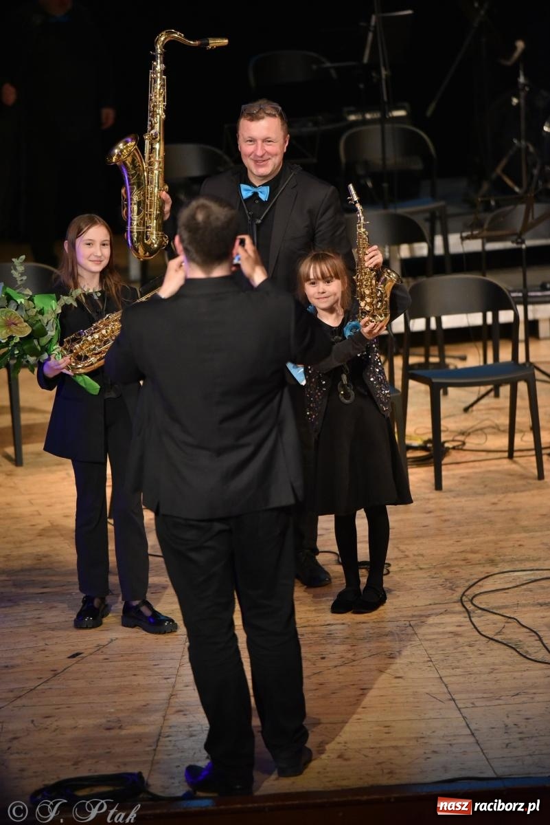 Zdjęcie w galerii na portalu naszraciborz.pl: Tribute to Zbigniew Wodecki na scenie RCK [FOTO i WIDEO] wiadomości z regionu