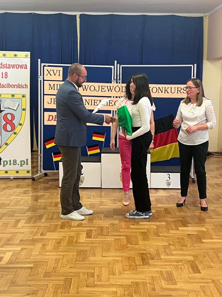 Zdjęcie w galerii na portalu naszraciborz.pl: Międzywojewódzki konkurs języka niemieckiego Der Globus w SP 18 wiadomości z regionu