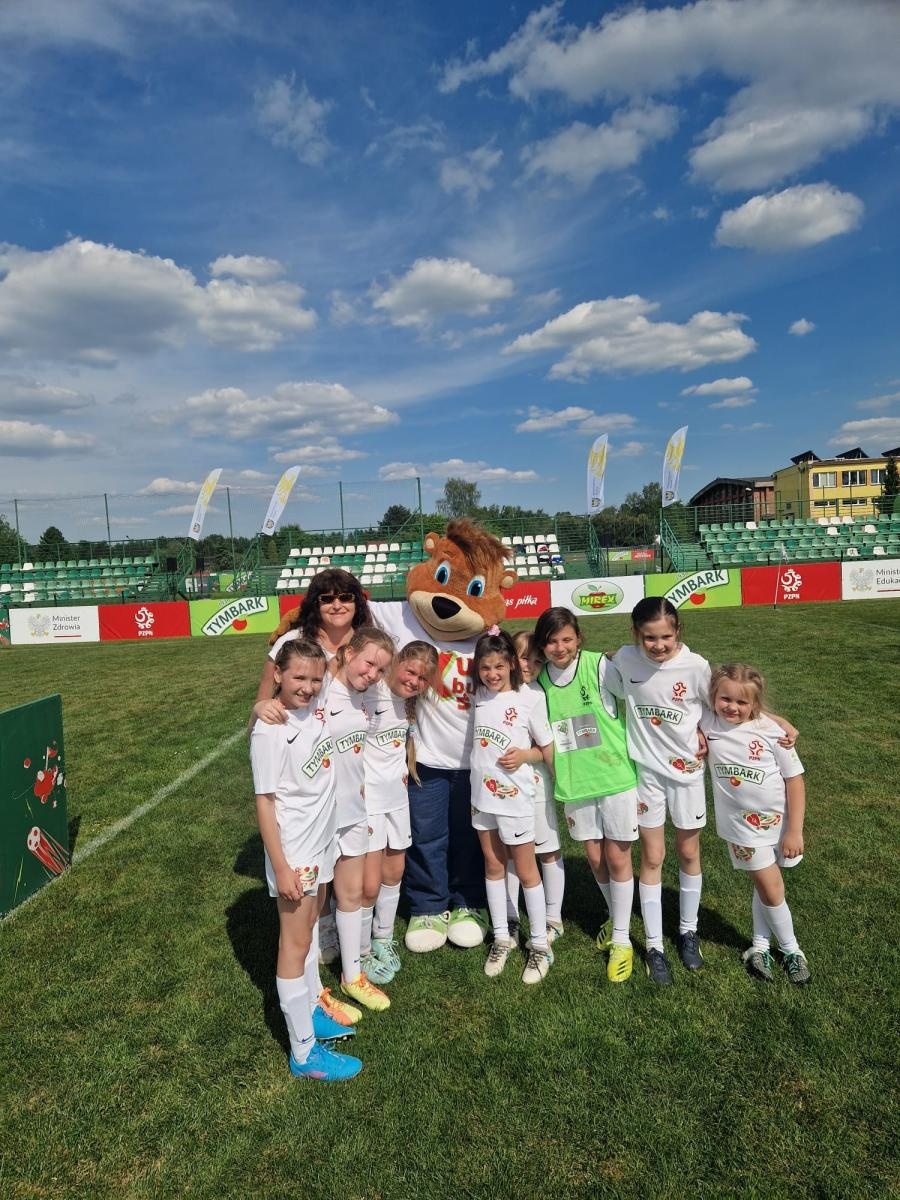 Zdjęcie w galerii na portalu naszraciborz.pl: Piłkarki z Rudnika wicemistrzyniami Śląska w Pucharze Tymbarku wiadomości z regionu