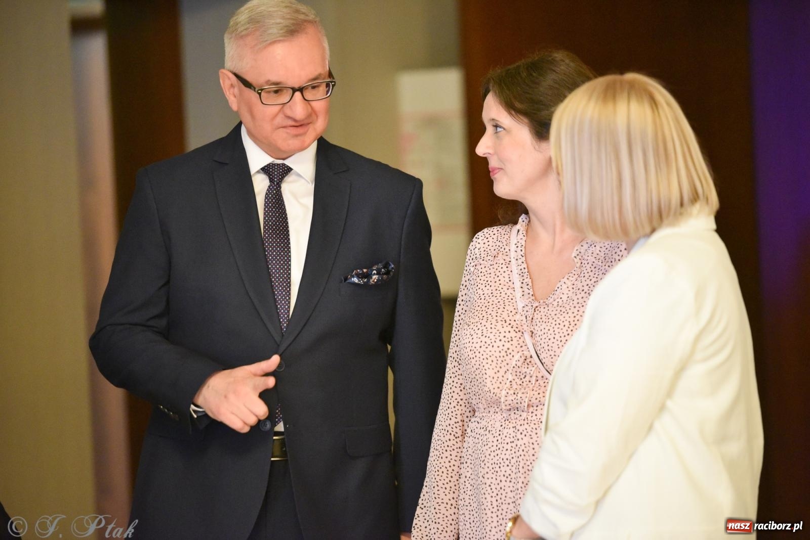 Zdjęcie w galerii na portalu naszraciborz.pl: Pierwszy stopień wtajemniczenia. Czepkowanie w raciborskiej ANS [FOTO i WIDEO] wiadomości z regionu