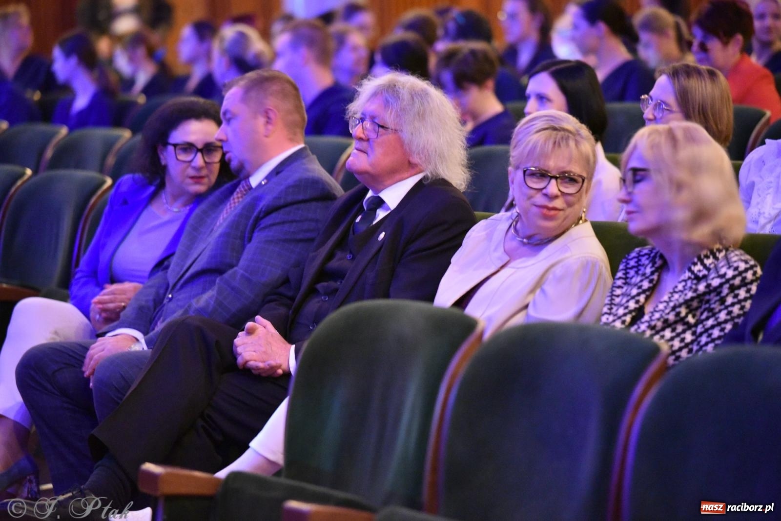 Zdjęcie w galerii na portalu naszraciborz.pl: Pierwszy stopień wtajemniczenia. Czepkowanie w raciborskiej ANS [FOTO i WIDEO] wiadomości z regionu