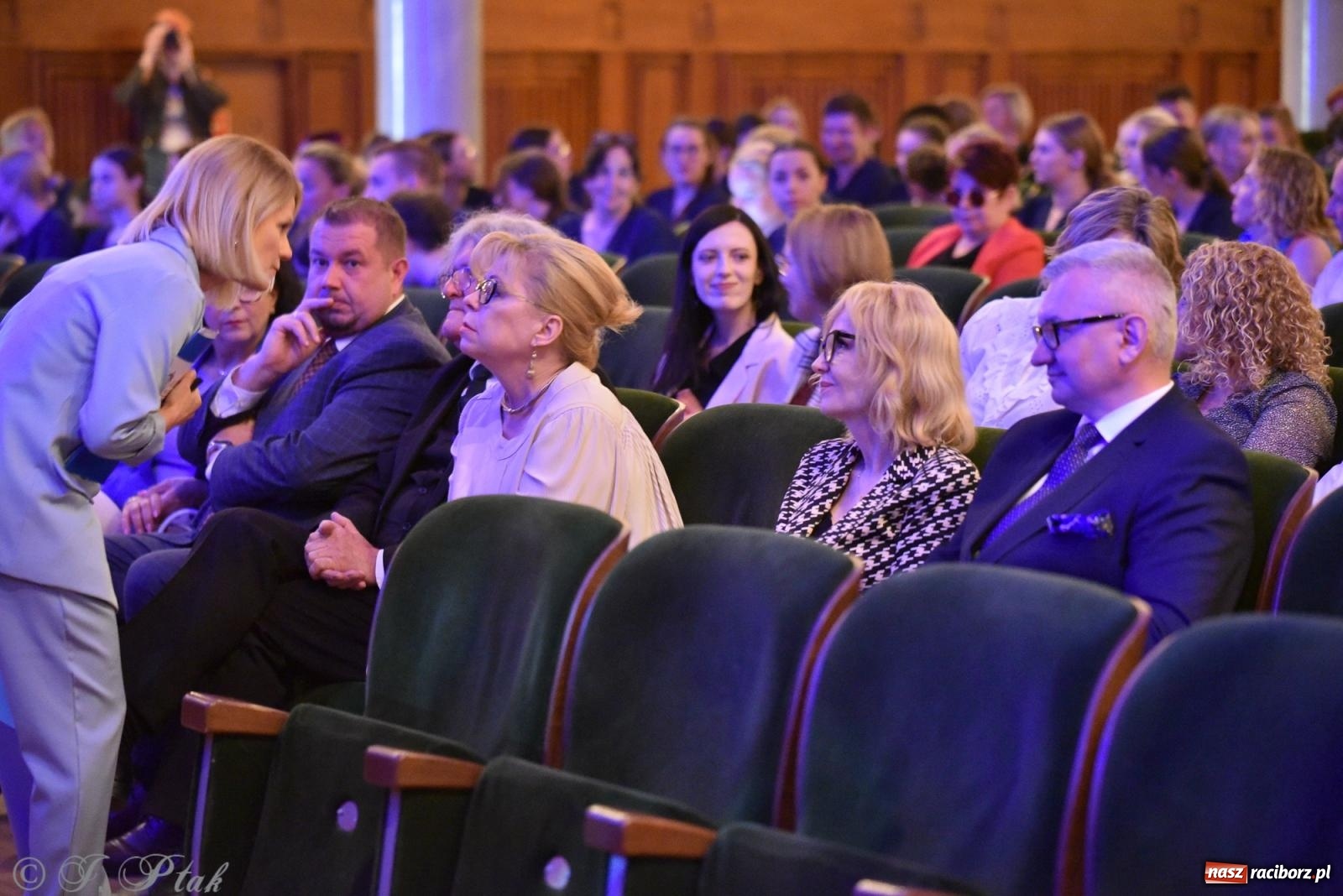 Zdjęcie w galerii na portalu naszraciborz.pl: Pierwszy stopień wtajemniczenia. Czepkowanie w raciborskiej ANS [FOTO i WIDEO] wiadomości z regionu