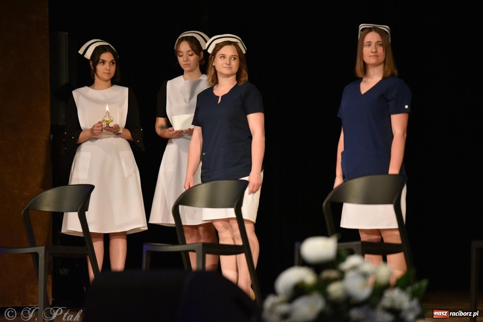 Zdjęcie w galerii na portalu naszraciborz.pl: Pierwszy stopień wtajemniczenia. Czepkowanie w raciborskiej ANS [FOTO i WIDEO] wiadomości z regionu