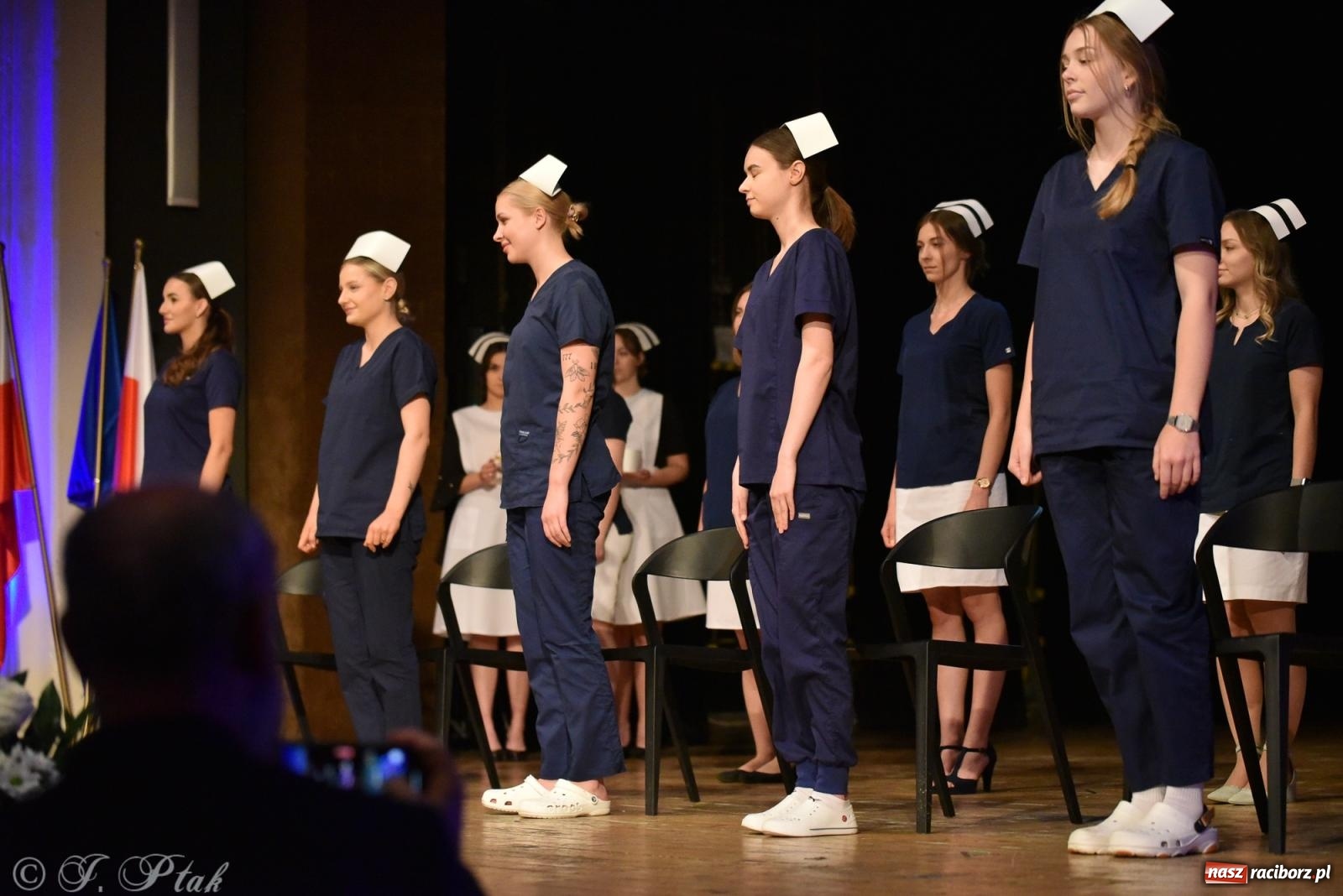 Zdjęcie w galerii na portalu naszraciborz.pl: Pierwszy stopień wtajemniczenia. Czepkowanie w raciborskiej ANS [FOTO i WIDEO] wiadomości z regionu