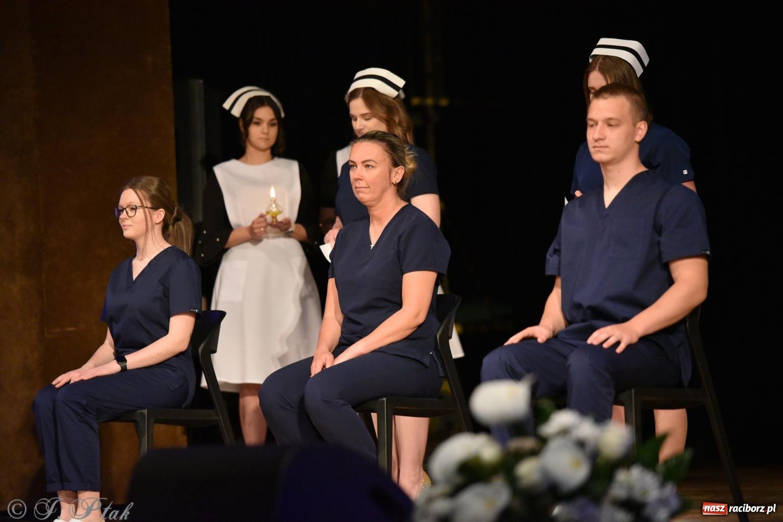 Zdjęcie w galerii na portalu naszraciborz.pl: Pierwszy stopień wtajemniczenia. Czepkowanie w raciborskiej ANS [FOTO i WIDEO] wiadomości z regionu