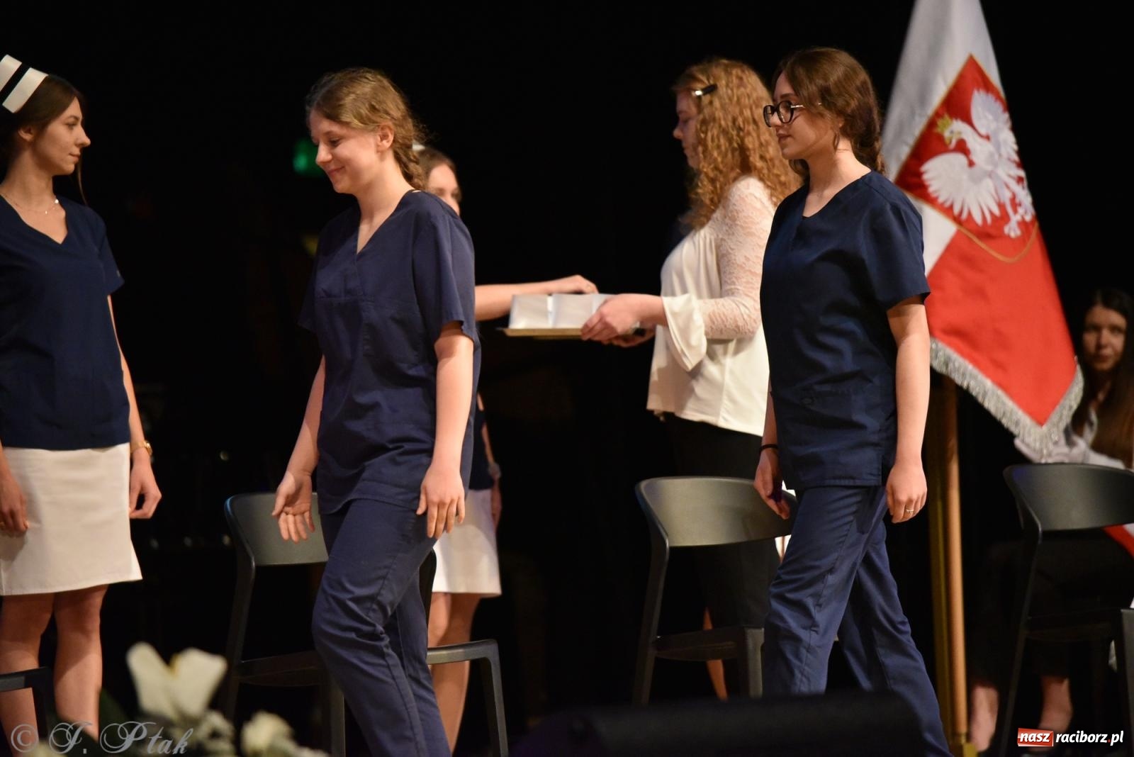 Zdjęcie w galerii na portalu naszraciborz.pl: Pierwszy stopień wtajemniczenia. Czepkowanie w raciborskiej ANS [FOTO i WIDEO] wiadomości z regionu